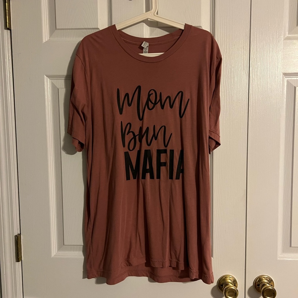 Mom Bun Mafia t shirt XL